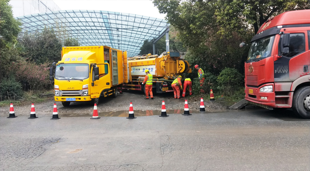 九龙成区雨污水管网“四位一体”检测疏通项目